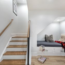 Cozy finished basement with Rec room, kitchen-like wet-bar and full bathroom., North Potomac, MD